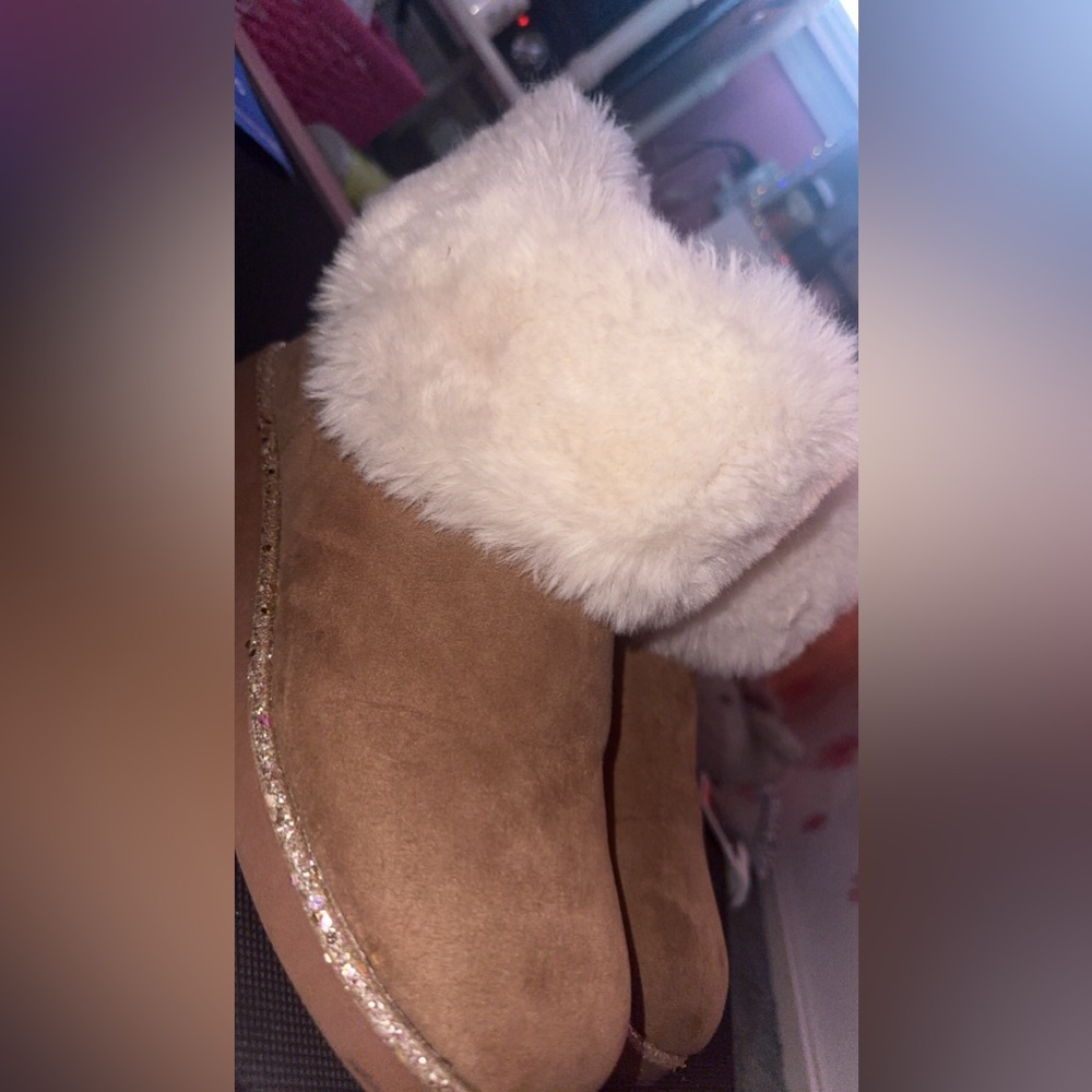 Juicy contour  🩷 sparkly boots